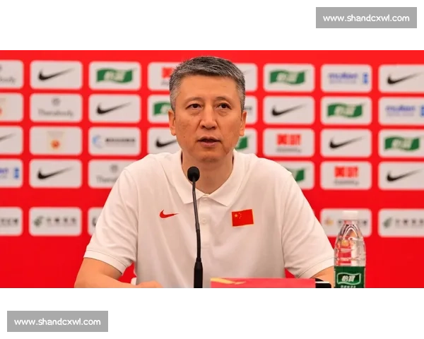 执教首秀即成焦点新帅亮相掀起战术与精神双重变革序幕球队新时代